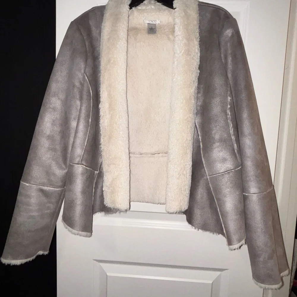 Cache Taupe Jacket with Cream Shearling Lining - Picture 1 of 7